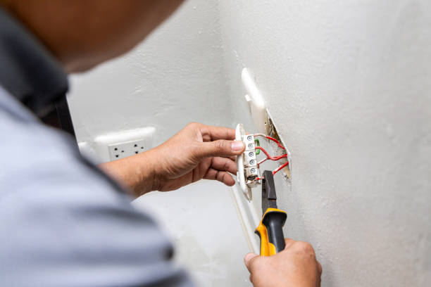 Best Circuit Breaker Repair  in Santa Paula, CA